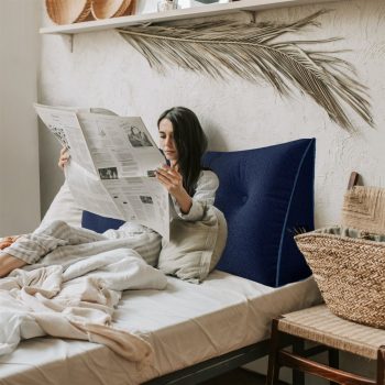 grande almofada de leitura em cunha azul 2640